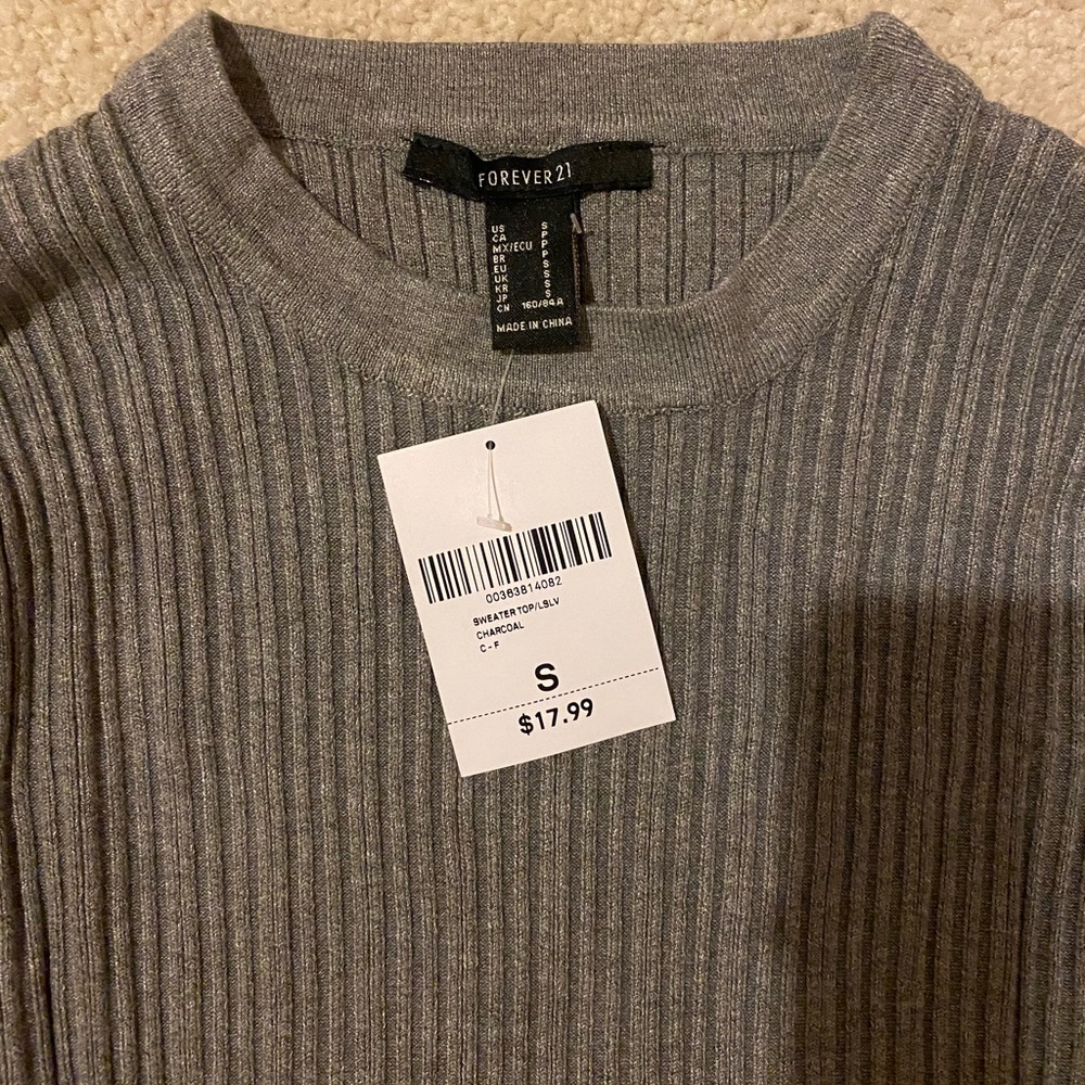 Gray Ribbed Sweater - Picture 4 of 5